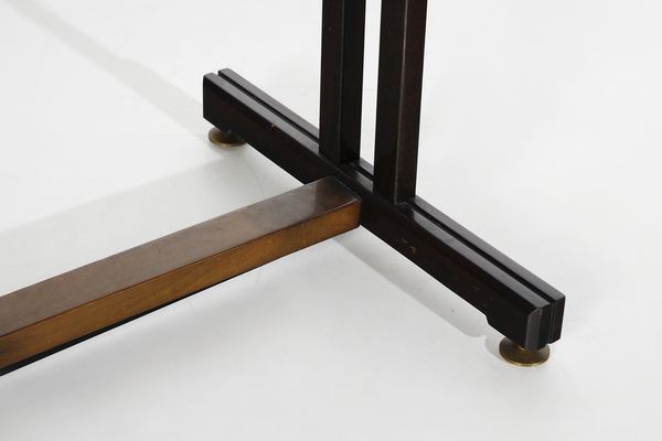 MANIFATTURA ITALIANA : Mobile da toeletta a quattro cassetti con specchio  - Asta DESIGN E ARTI DECORATIVE DEL NOVECENTO - Associazione Nazionale - Case d'Asta italiane