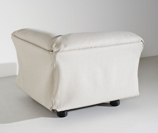 MAGISTRETTI VICO (1920 - 2006) : Divano modulare mod. Fiandra per Cassina, Meda (5 pezzi)  - Asta DESIGN E ARTI DECORATIVE DEL NOVECENTO - Associazione Nazionale - Case d'Asta italiane