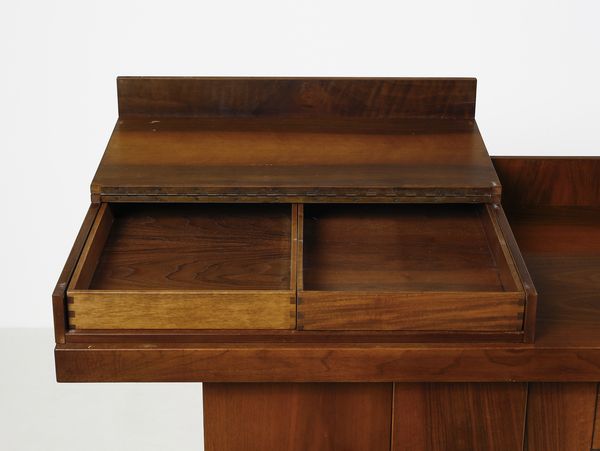 COPPOLA SILVIO (1920 - 1986) : Credenza per Bernini, Ceriano Laghetto  - Asta DESIGN E ARTI DECORATIVE DEL NOVECENTO - Associazione Nazionale - Case d'Asta italiane