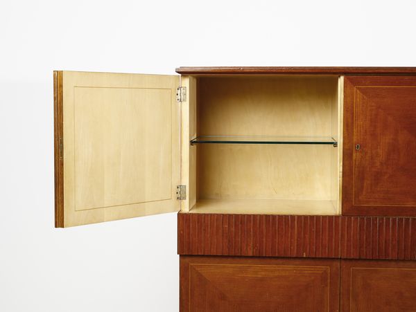 PALAZZI DELL'ARTE : Credenza a sei ante e tre cassetti nella fascia centrale, Cant  - Asta DESIGN E ARTI DECORATIVE DEL NOVECENTO - Associazione Nazionale - Case d'Asta italiane