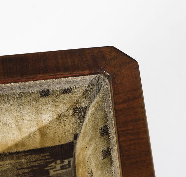 MERONI & FOSSATI : nello stile di. Due poltrone a pozzetto e due pouf  - Asta DESIGN E ARTI DECORATIVE DEL NOVECENTO - Associazione Nazionale - Case d'Asta italiane