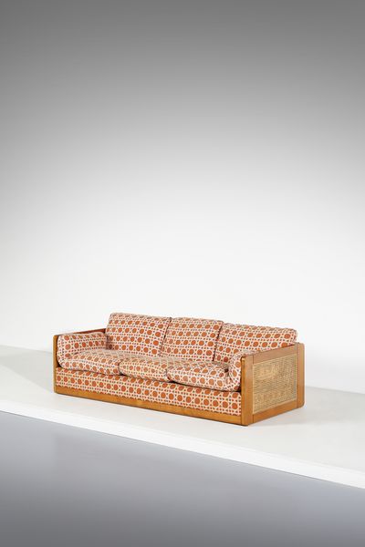 MANIFATTURA ITALIANA : Divano a tre posti  - Asta DESIGN E ARTI DECORATIVE DEL NOVECENTO - Associazione Nazionale - Case d'Asta italiane