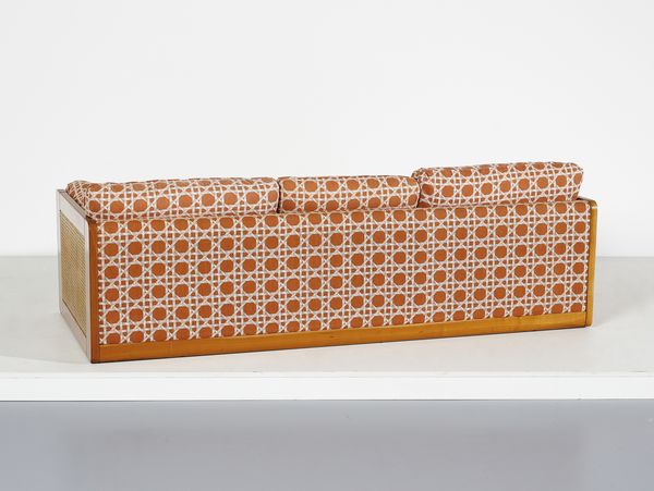 MANIFATTURA ITALIANA : Divano a tre posti  - Asta DESIGN E ARTI DECORATIVE DEL NOVECENTO - Associazione Nazionale - Case d'Asta italiane