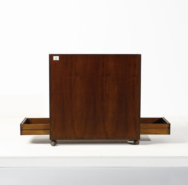 PARISI ICO (1916 - 1996) : nello stile di. Cassettiera con scrittoio a ribalta su rotelle  - Asta DESIGN E ARTI DECORATIVE DEL NOVECENTO - Associazione Nazionale - Case d'Asta italiane