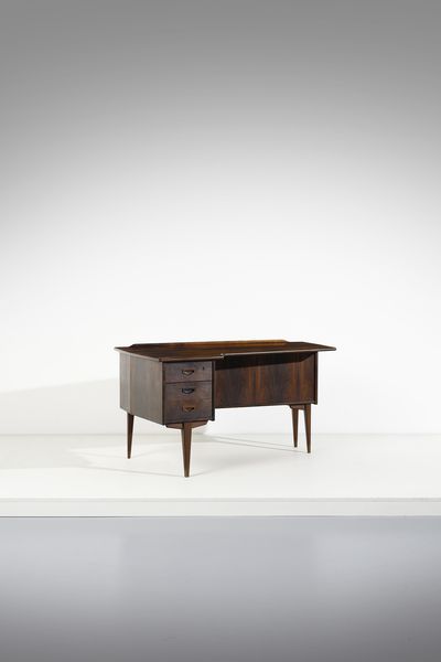 LOVIG NIELSEN PETER (1915 - 1989) : Scrivania  - Asta DESIGN E ARTI DECORATIVE DEL NOVECENTO - Associazione Nazionale - Case d'Asta italiane