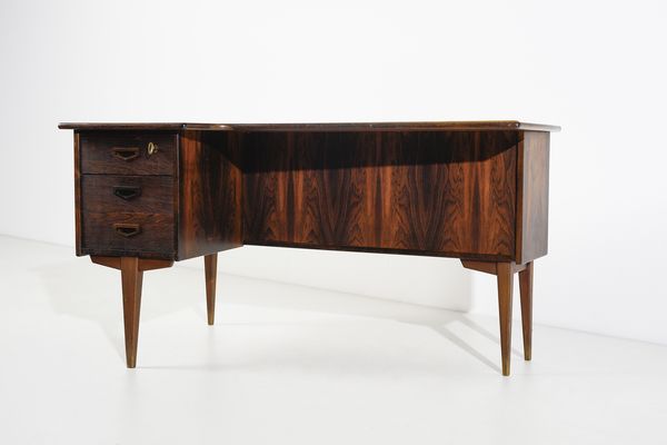 LOVIG NIELSEN PETER (1915 - 1989) : Scrivania  - Asta DESIGN E ARTI DECORATIVE DEL NOVECENTO - Associazione Nazionale - Case d'Asta italiane