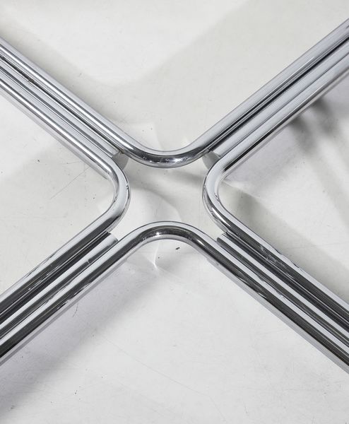 FRATTINI GIANFRANCO (1926 - 2004) : Tavolo da salotto mod. 784 per Cassina, Meda  - Asta DESIGN E ARTI DECORATIVE DEL NOVECENTO - Associazione Nazionale - Case d'Asta italiane