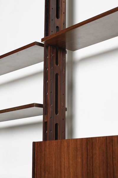 TILCHE PAOLO (1925 - 2000) : Libreria a due campate mod. Giraffa per Arform, Milano  - Asta DESIGN E ARTI DECORATIVE DEL NOVECENTO - Associazione Nazionale - Case d'Asta italiane