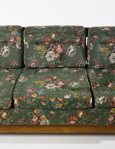 PECORINI GUGLIELMO : Divano a tre posti  - Asta DESIGN E ARTI DECORATIVE DEL NOVECENTO - Associazione Nazionale - Case d'Asta italiane