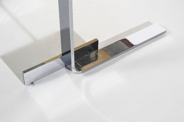 OFFREDI GIOVANNI (1927 - 2007) : Coppia di poltrone mod. Onda per Saporiti, Besnate  - Asta DESIGN E ARTI DECORATIVE DEL NOVECENTO - Associazione Nazionale - Case d'Asta italiane