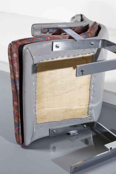 OFFREDI GIOVANNI (1927 - 2007) : Coppia di poltrone mod. Onda per Saporiti, Besnate  - Asta DESIGN E ARTI DECORATIVE DEL NOVECENTO - Associazione Nazionale - Case d'Asta italiane