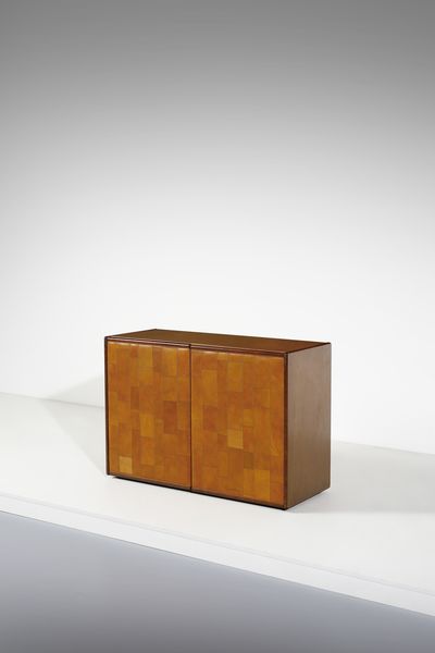 SCARPA AFRA (1937-2011) & TOBIA (n. 1935) : attribuito. Credenza  - Asta DESIGN E ARTI DECORATIVE DEL NOVECENTO - Associazione Nazionale - Case d'Asta italiane
