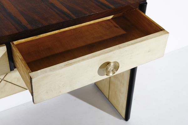 MANIFATTURA ITALIANA : Consolle con specchio  - Asta DESIGN E ARTI DECORATIVE DEL NOVECENTO - Associazione Nazionale - Case d'Asta italiane