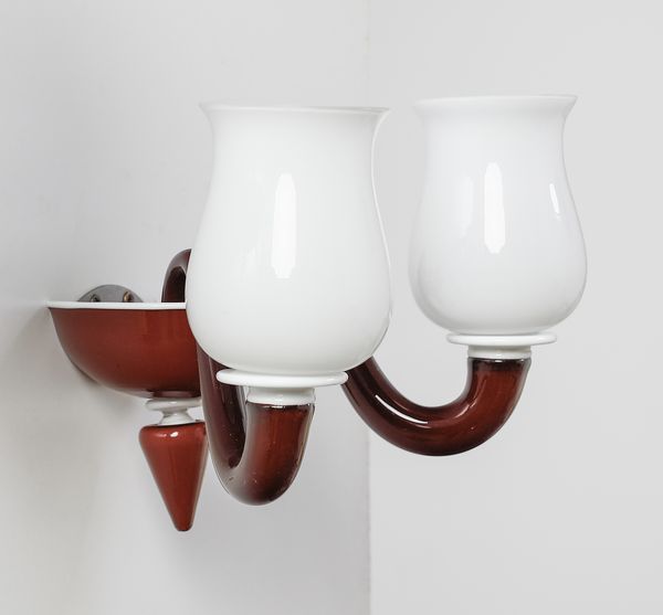 MANIFATTURA MURANESE : Coppia di lampade da parete  - Asta DESIGN E ARTI DECORATIVE DEL NOVECENTO - Associazione Nazionale - Case d'Asta italiane