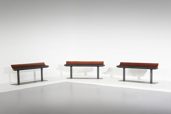 PAVELESCU INA (n. 1961) : Tre panchine  - Asta DESIGN E ARTI DECORATIVE DEL NOVECENTO - Associazione Nazionale - Case d'Asta italiane