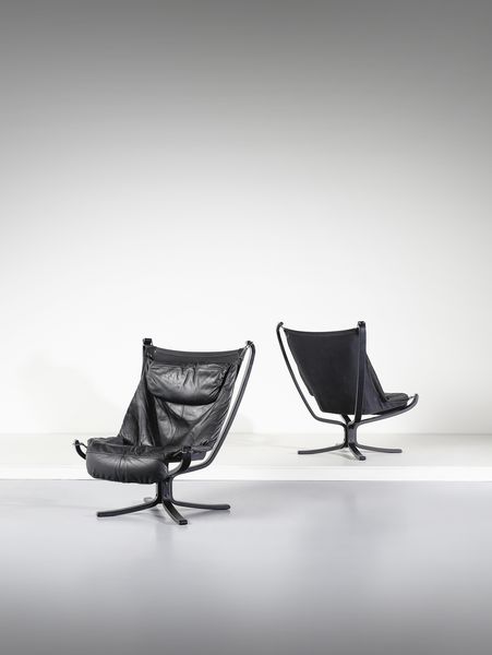 RESSEL SIGURD (1920 - 2010) : Coppia di poltrone mod. Falcon per Vatne Moble, Norvegia  - Asta DESIGN E ARTI DECORATIVE DEL NOVECENTO - Associazione Nazionale - Case d'Asta italiane