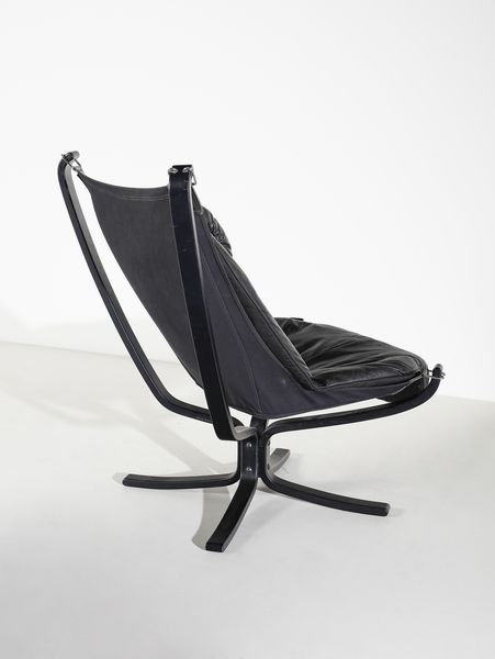 RESSEL SIGURD (1920 - 2010) : Coppia di poltrone mod. Falcon per Vatne Moble, Norvegia  - Asta DESIGN E ARTI DECORATIVE DEL NOVECENTO - Associazione Nazionale - Case d'Asta italiane