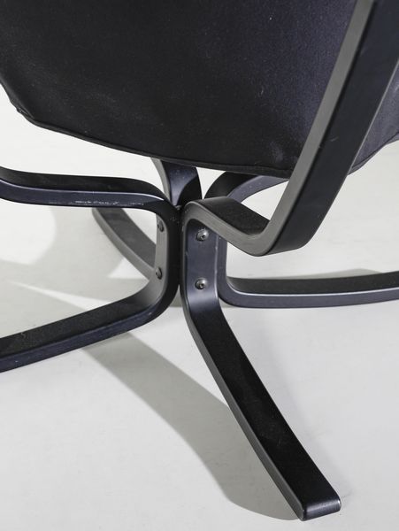 RESSEL SIGURD (1920 - 2010) : Coppia di poltrone mod. Falcon per Vatne Moble, Norvegia  - Asta DESIGN E ARTI DECORATIVE DEL NOVECENTO - Associazione Nazionale - Case d'Asta italiane