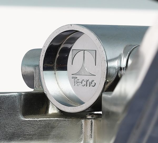 NORMAN FOSTER  (n. 1935) : Grande tavolo da riunioni della serie Nomos per Tecno, Varedo  - Asta DESIGN E ARTI DECORATIVE DEL NOVECENTO - Associazione Nazionale - Case d'Asta italiane