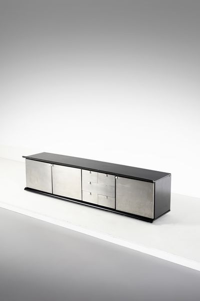 ACERBIS LODOVICO (n. 1939) : Credenza per Acerbis International  - Asta DESIGN E ARTI DECORATIVE DEL NOVECENTO - Associazione Nazionale - Case d'Asta italiane