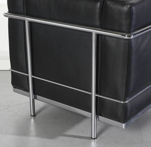 LE CORBUSIER, PIERRE JEANNERET, CHARLOTTE PERRIAND : Coppia di poltrone mod. LC2 per Cassina, Meda  - Asta DESIGN E ARTI DECORATIVE DEL NOVECENTO - Associazione Nazionale - Case d'Asta italiane