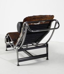 MANIFATTURA ITALIANA : Chaise longue ispirata al mod. LC4 di Le Corbusier, Pierre Jeanneret, Charlotte Perriand  - Asta DESIGN E ARTI DECORATIVE DEL NOVECENTO - Associazione Nazionale - Case d'Asta italiane