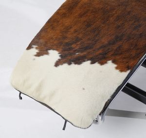MANIFATTURA ITALIANA : Chaise longue ispirata al mod. LC4 di Le Corbusier, Pierre Jeanneret, Charlotte Perriand  - Asta DESIGN E ARTI DECORATIVE DEL NOVECENTO - Associazione Nazionale - Case d'Asta italiane