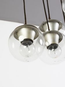 SARFATTI GINO (1912 - 1985) : Lampada a sospensione a nove sfere modello 2095/9  per Arteluce, Milano  - Asta DESIGN E ARTI DECORATIVE DEL NOVECENTO - Associazione Nazionale - Case d'Asta italiane