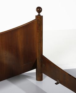 CACCIA DOMINIONI LUIGI (1913 - 2016) : nello stile di. Letto matrimoniale mod. Chesa Laria  - Asta DESIGN E ARTI DECORATIVE DEL NOVECENTO - Associazione Nazionale - Case d'Asta italiane