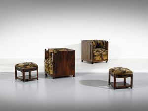 MERONI & FOSSATI - nello stile di. Due poltrone a pozzetto e due pouf