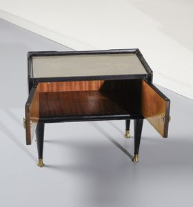 MANIFATTURA ITALIANA : Cassettiera e comodino  - Asta DESIGN E ARTI DECORATIVE DEL NOVECENTO - Associazione Nazionale - Case d'Asta italiane