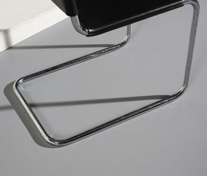 BREUER MARCEL LAJOS (1902 - 1981) : Sei sedie mod. B33  - Asta DESIGN E ARTI DECORATIVE DEL NOVECENTO - Associazione Nazionale - Case d'Asta italiane