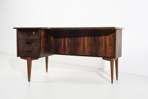 LOVIG NIELSEN PETER (1915 - 1989) : Scrivania  - Asta DESIGN E ARTI DECORATIVE DEL NOVECENTO - Associazione Nazionale - Case d'Asta italiane