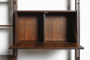 TILCHE PAOLO (1925 - 2000) : Libreria a due campate mod. Giraffa per Arform, Milano  - Asta DESIGN E ARTI DECORATIVE DEL NOVECENTO - Associazione Nazionale - Case d'Asta italiane