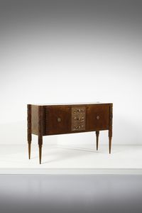 MOBILIFICIO PALEARI - Controbuffet a due ante e tre cassetti con decori a rilievo sul fronte e sulle gambe tornite