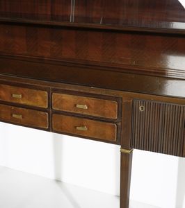 BUFFA PAOLO (1903 - 1970) : nello stile di. Mobile da soggiorno con vetrina, cassetti e stipi  - Asta DESIGN E ARTI DECORATIVE DEL NOVECENTO - Associazione Nazionale - Case d'Asta italiane
