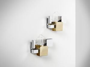 SCIOLARI GAETANO  (1927 - 1994) - Coppia di lampade da parete