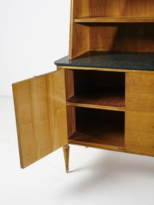 MOBILI D'ARTE SCREMIN : Credenza con alzata, Belluno  - Asta DESIGN E ARTI DECORATIVE DEL NOVECENTO - Associazione Nazionale - Case d'Asta italiane