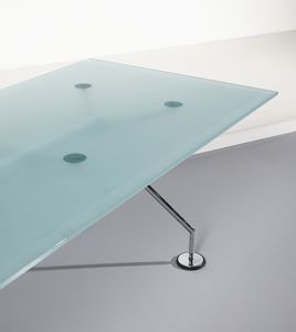NORMAN FOSTER  (n. 1935) : Grande tavolo da riunioni della serie Nomos per Tecno, Varedo  - Asta DESIGN E ARTI DECORATIVE DEL NOVECENTO - Associazione Nazionale - Case d'Asta italiane
