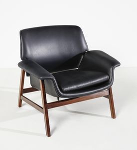 FRATTINI GIANFRANCO (1926 - 2004) : Coppia di poltrone con poggiapiedi mod. 849 e 849/S per Cassina, Meda  - Asta DESIGN E ARTI DECORATIVE DEL NOVECENTO - Associazione Nazionale - Case d'Asta italiane