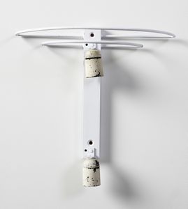 MANGIAROTTI ANGELO (1921 - 2012) : Coppia di lampade da parete della serie Giogali per Vistosi, Treviso  - Asta DESIGN E ARTI DECORATIVE DEL NOVECENTO - Associazione Nazionale - Case d'Asta italiane