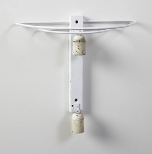 MANGIAROTTI ANGELO (1921 - 2012) : Coppia di lampade da parete della serie Giogali per Vistosi, Treviso  - Asta DESIGN E ARTI DECORATIVE DEL NOVECENTO - Associazione Nazionale - Case d'Asta italiane