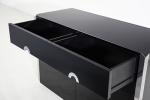 RIZZO WILLY (1928 - 2013) : Credenza mod. Savage per Mario Sabot, Italia  - Asta DESIGN E ARTI DECORATIVE DEL NOVECENTO - Associazione Nazionale - Case d'Asta italiane