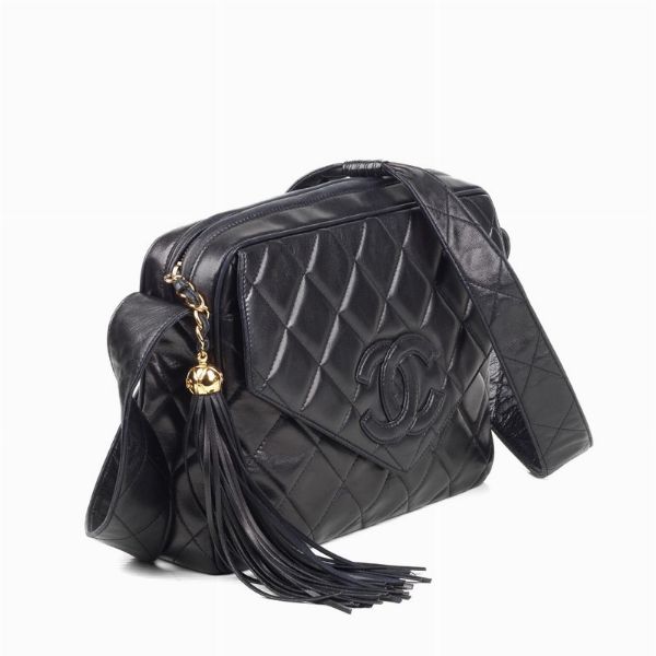 CHANEL TRACOLLA�����������������������������������������������������������������������������������������������������������  - Asta VINTAGE: BORSE E ACCESSORI DI HERMES, LOUIS VUITTON E ALTRE GRANDI MAISON - Associazione Nazionale - Case d'Asta italiane