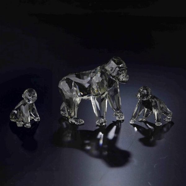 Famiglia di Gorilla Swarovski scs edizione annuale 2009  - Asta Swarovski: Crystalized Elegance - Associazione Nazionale - Case d'Asta italiane