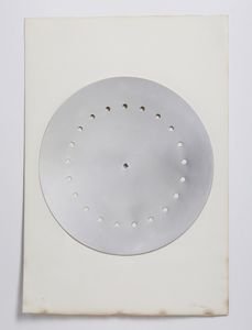 FONTANA LUCIO (1899 - 1968) - Disco spaziale (argento).