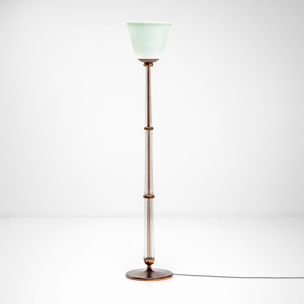 Tomaso Buzzi : Rara lampada da terra modello 502.  - Asta Fine Design - Associazione Nazionale - Case d'Asta italiane