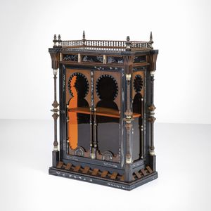 CARLO BUGATTI - Raro mobile vetrina