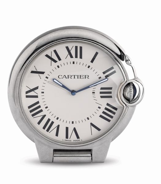 CARTIER : Elegante sveglia da viaggio Ballon Blu in acciaio inossidabile, quadrante Argent� con numeri Romani e sfere luminose  - Asta Orologi da Polso - Associazione Nazionale - Case d'Asta italiane