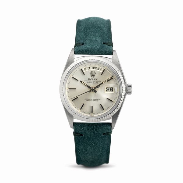 ROLEX : Elegante ed essenziale Daydate ref 1803 in oro bianco 18k, quadrante argent� con indici a bastone applicati, ghiera zigrinata, carica automatica  - Asta Orologi da Polso - Associazione Nazionale - Case d'Asta italiane